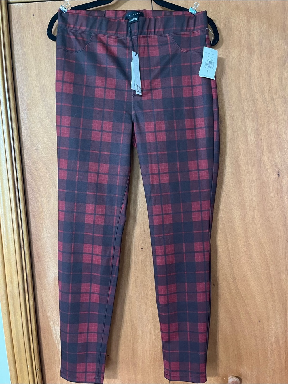 NWT Sanctuary Red and Black Plaid Pull-On Leggings
